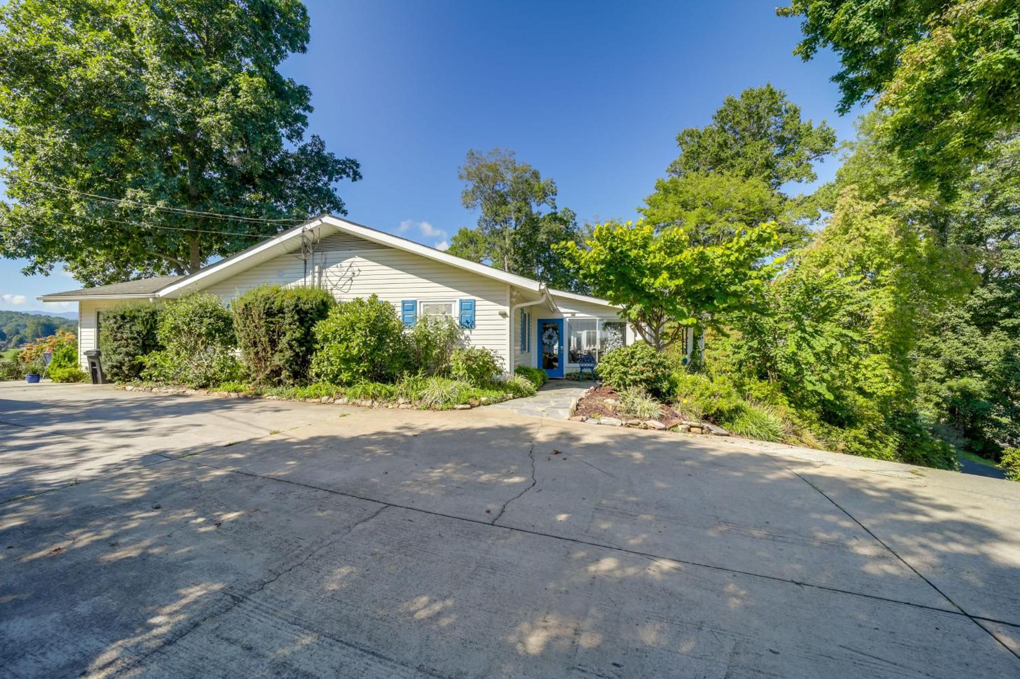 Serene Lake Junaluska Gem Deck And Mountain Views Exterior foto
